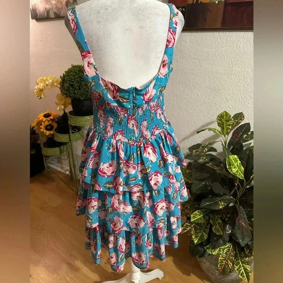 Betsy Johnson Floral Smocked Tiered Ruffle Dress size 10 - Picture 7 of 12